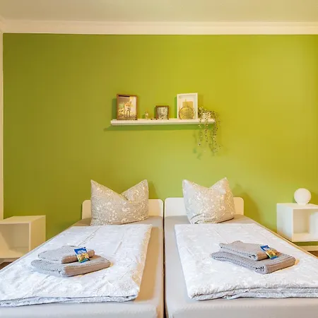 Gaestehaus דירה Goldberg